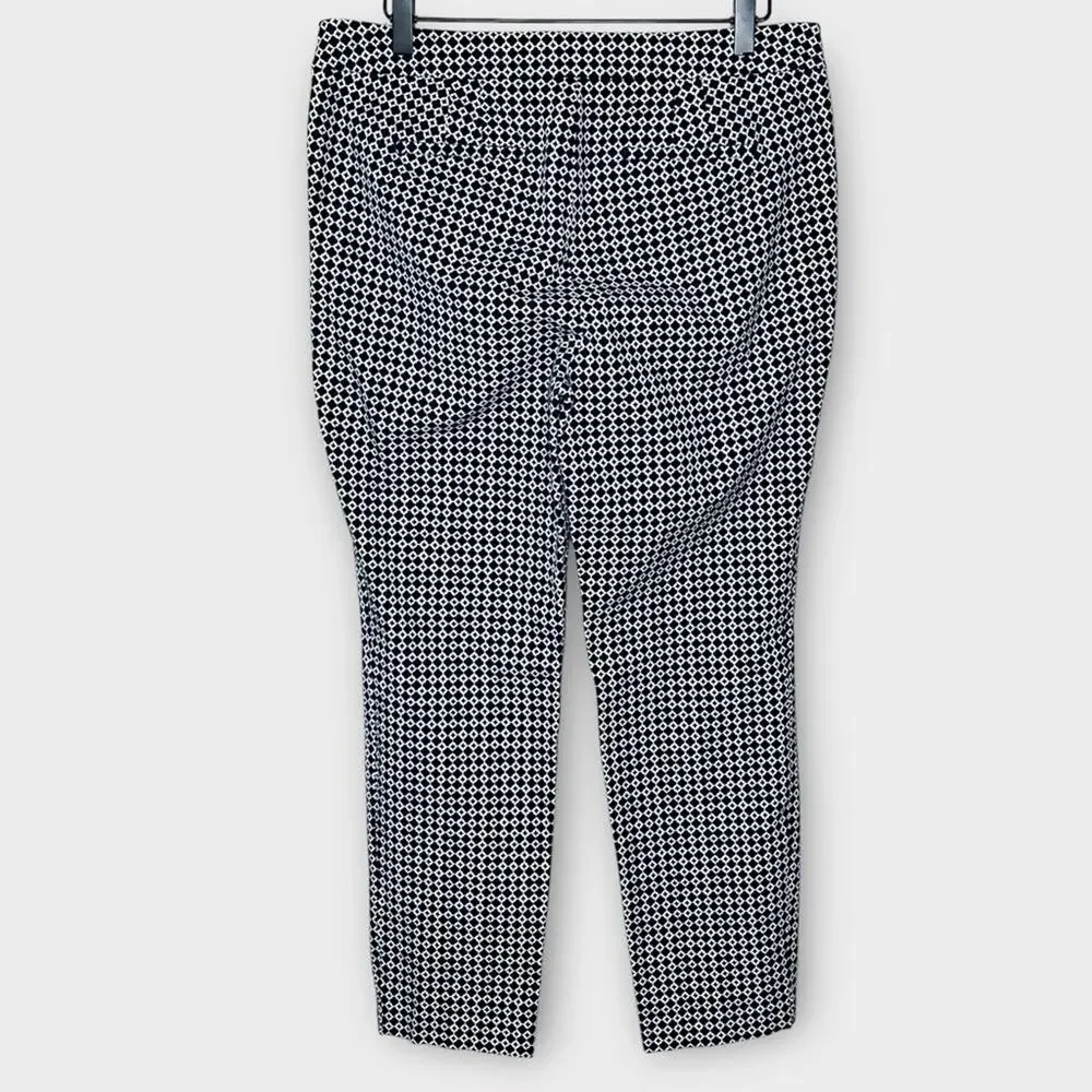 TALBOTS Chatham Ankle Pants Navy White Geo Print Size 10 Petite Preppy - Picture 3 of 8